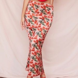 *NWT* House of CB Luisette Rose Maxi Skirt size Small